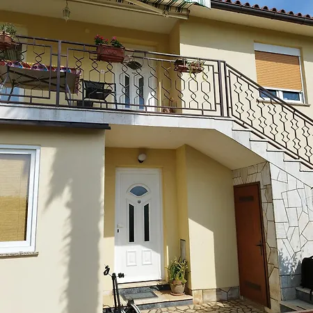 Apartment Ilona *